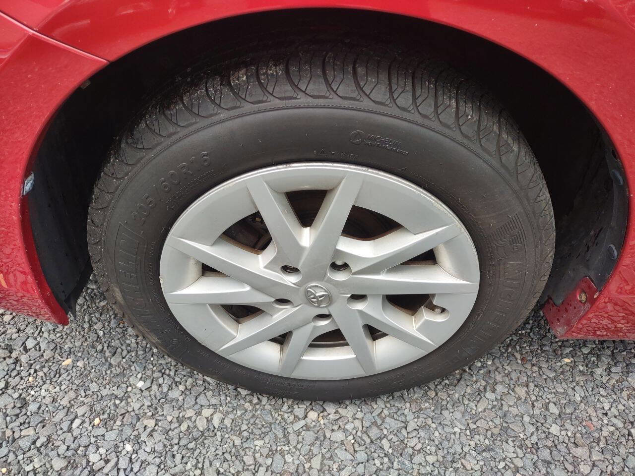 Used 2012 Toyota Prius V Two image 27