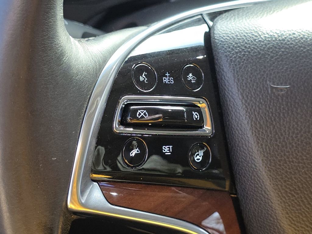 Used 2018 Cadillac Escalade Luxury AWD/4WD image 26