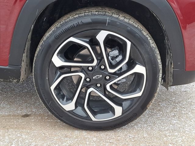 Used 2025 Chevrolet Trax RS w/ Driver Confidence Package image 29