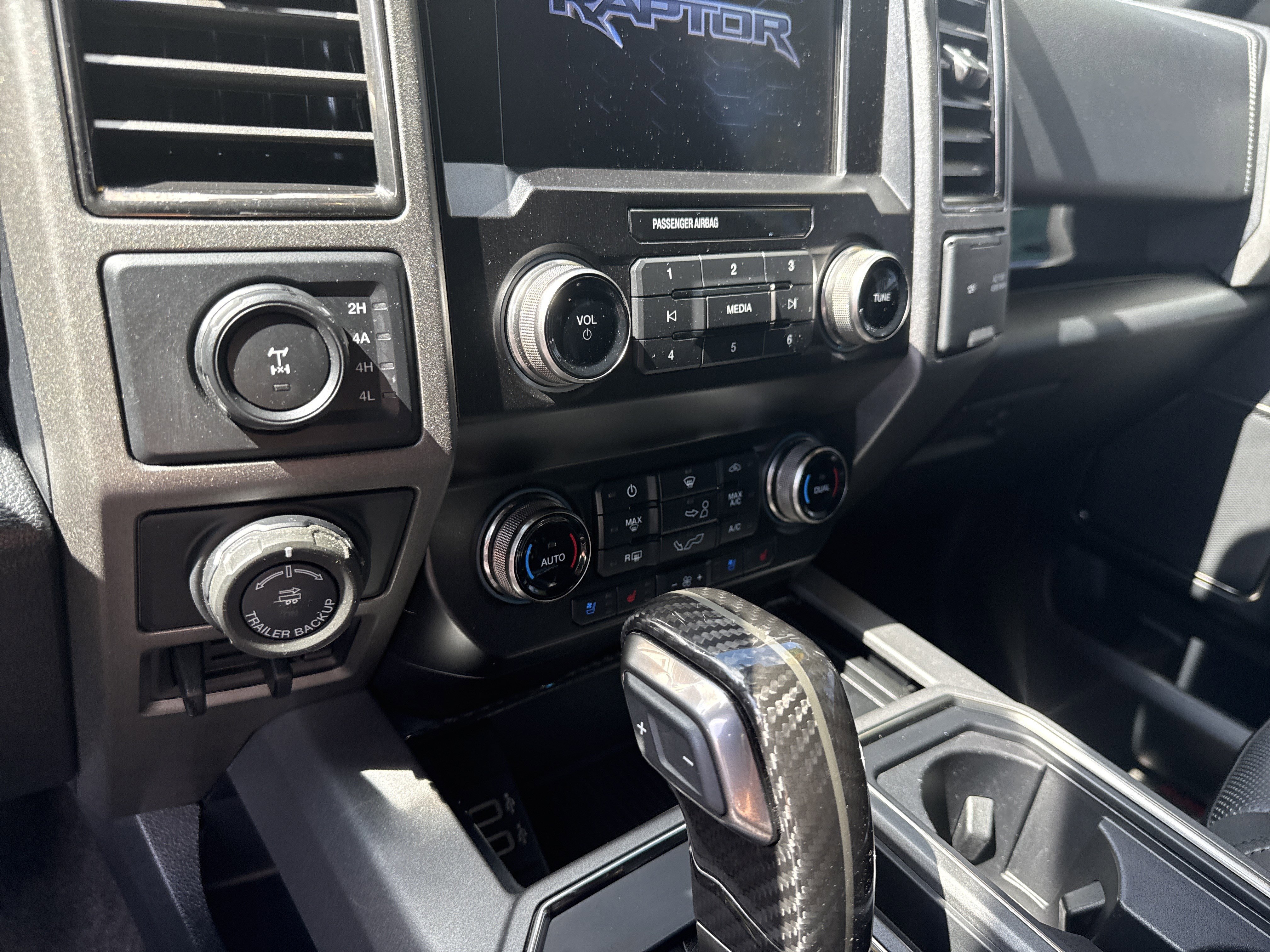 Used 2020 Ford F150 Raptor w/ Equipment Group 802A Luxury AWD/4WD image 27