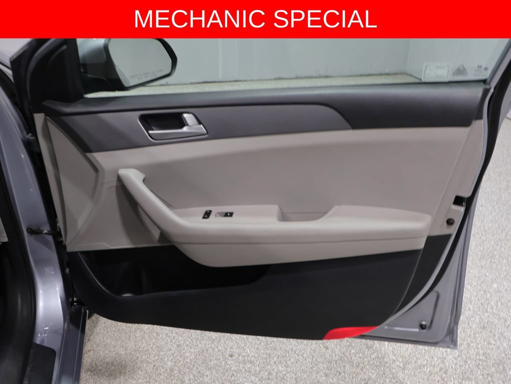 Used 2015 Hyundai Sonata SE FWD image 20