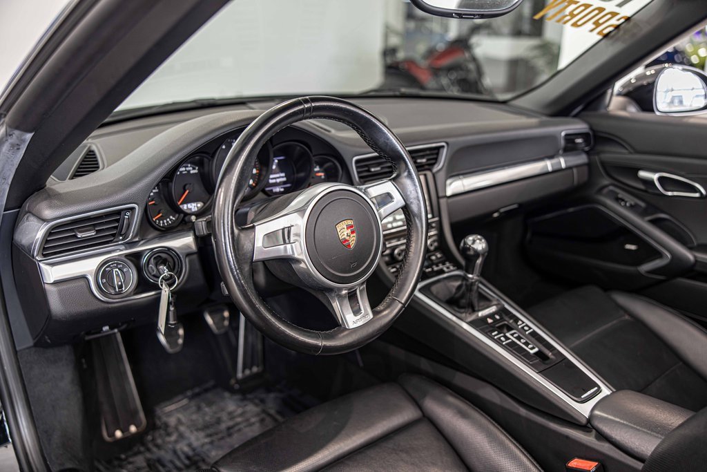 Used 2016 Porsche 911 Carrera Black Edition image 19