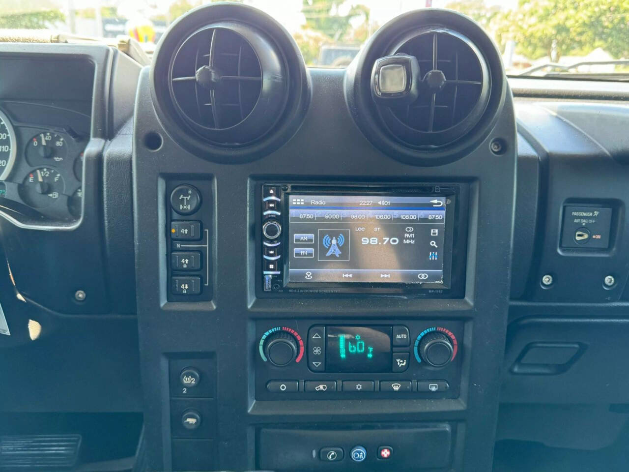 Used 2006 HUMMER H2 Base 4dr SUV 4WD image 21