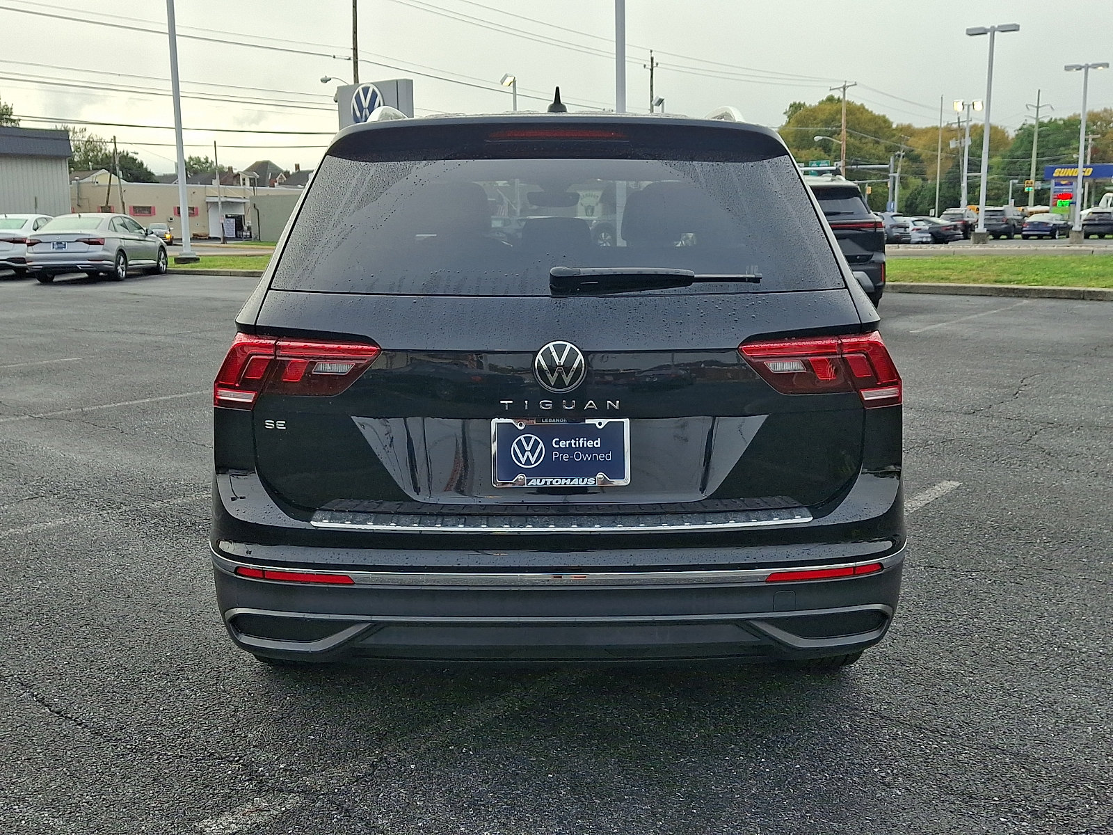 Used 2023 Volkswagen Tiguan SE w/ Panoramic Sunroof Package FWD image 6