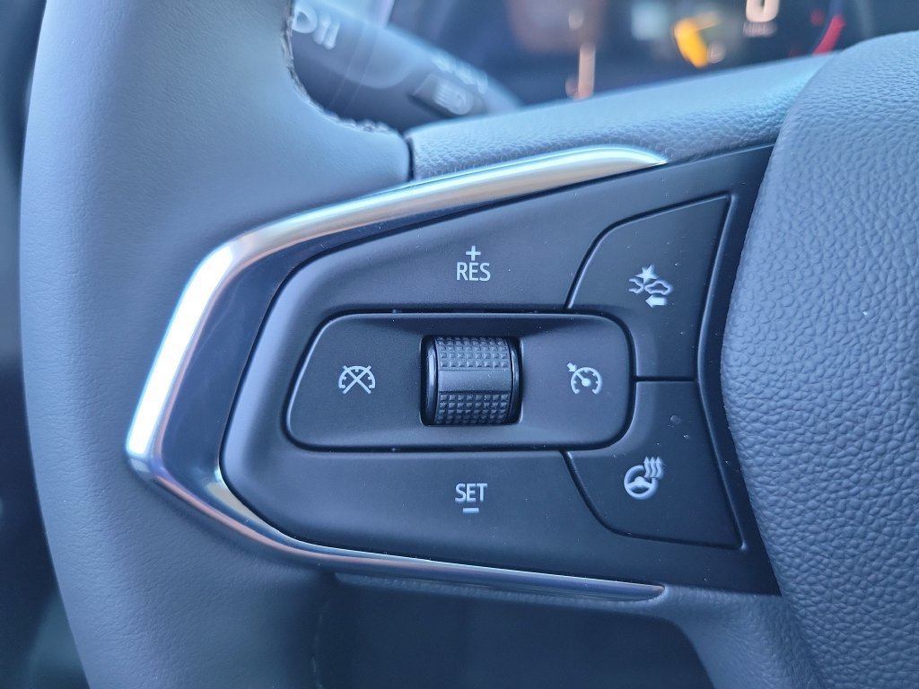 New 2026 Chevrolet Trax LT w/ Driver Confidence Package FWD image 6