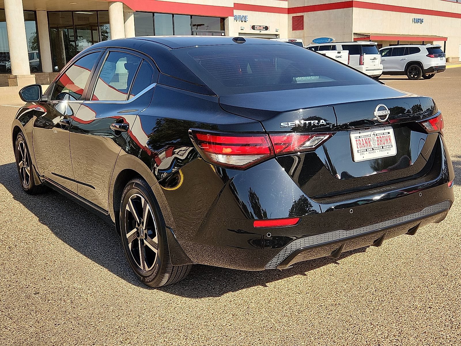 Used 2025 Nissan Sentra SV w/ All-Weather Package FWD image 3