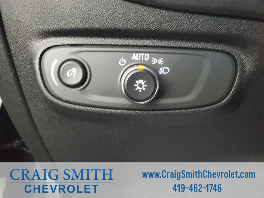 Used 2018 Chevrolet Equinox LT image 22