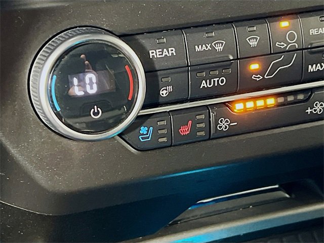 Used 2021 Ford Expedition Max XLT image 22