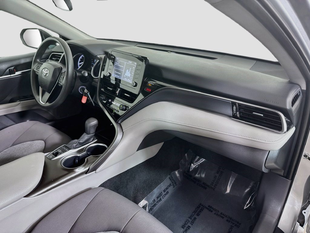 Used 2022 Toyota Camry LE AWD/4WD image 28