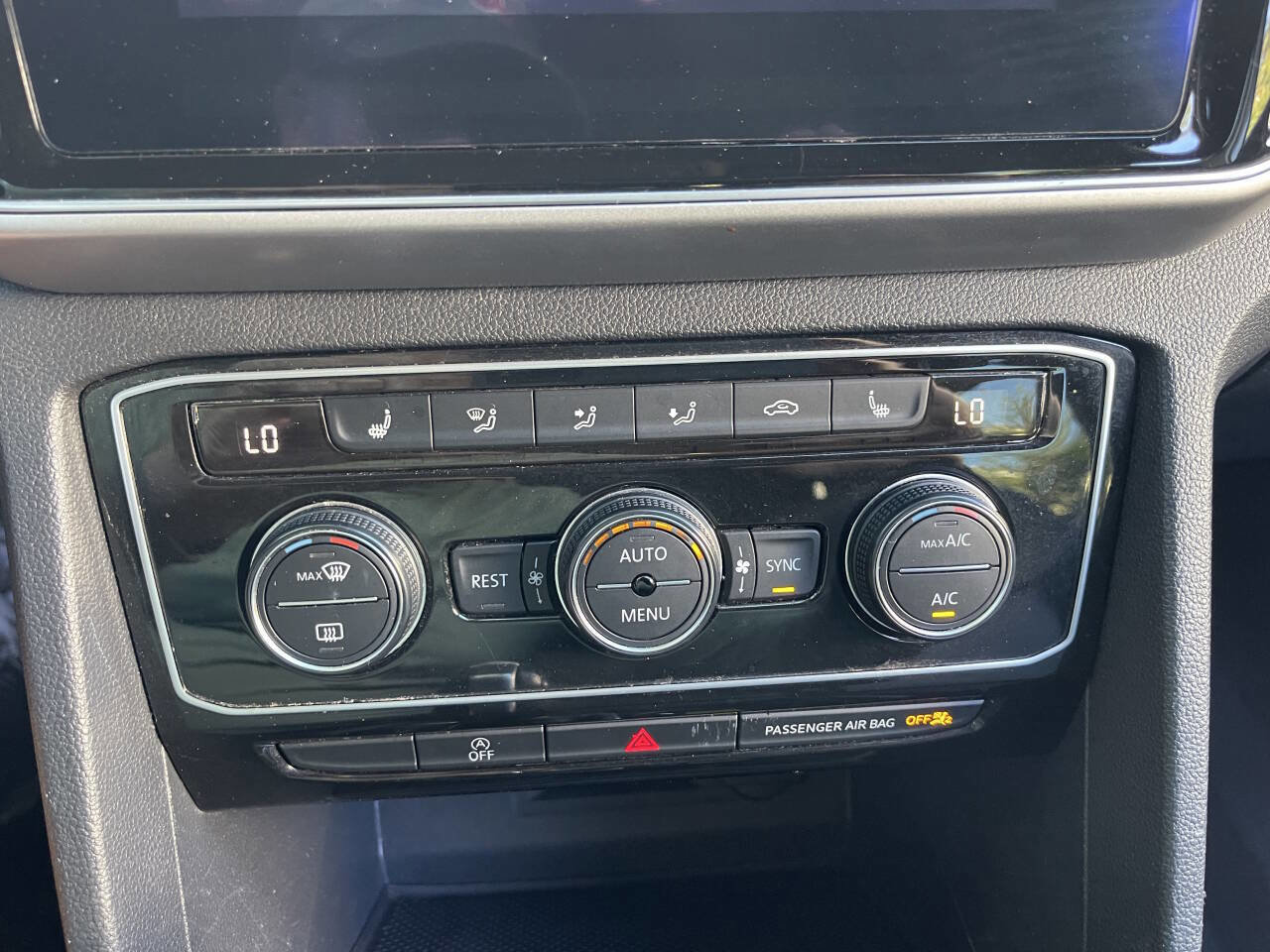 Used 2018 Volkswagen Atlas SEL image 15