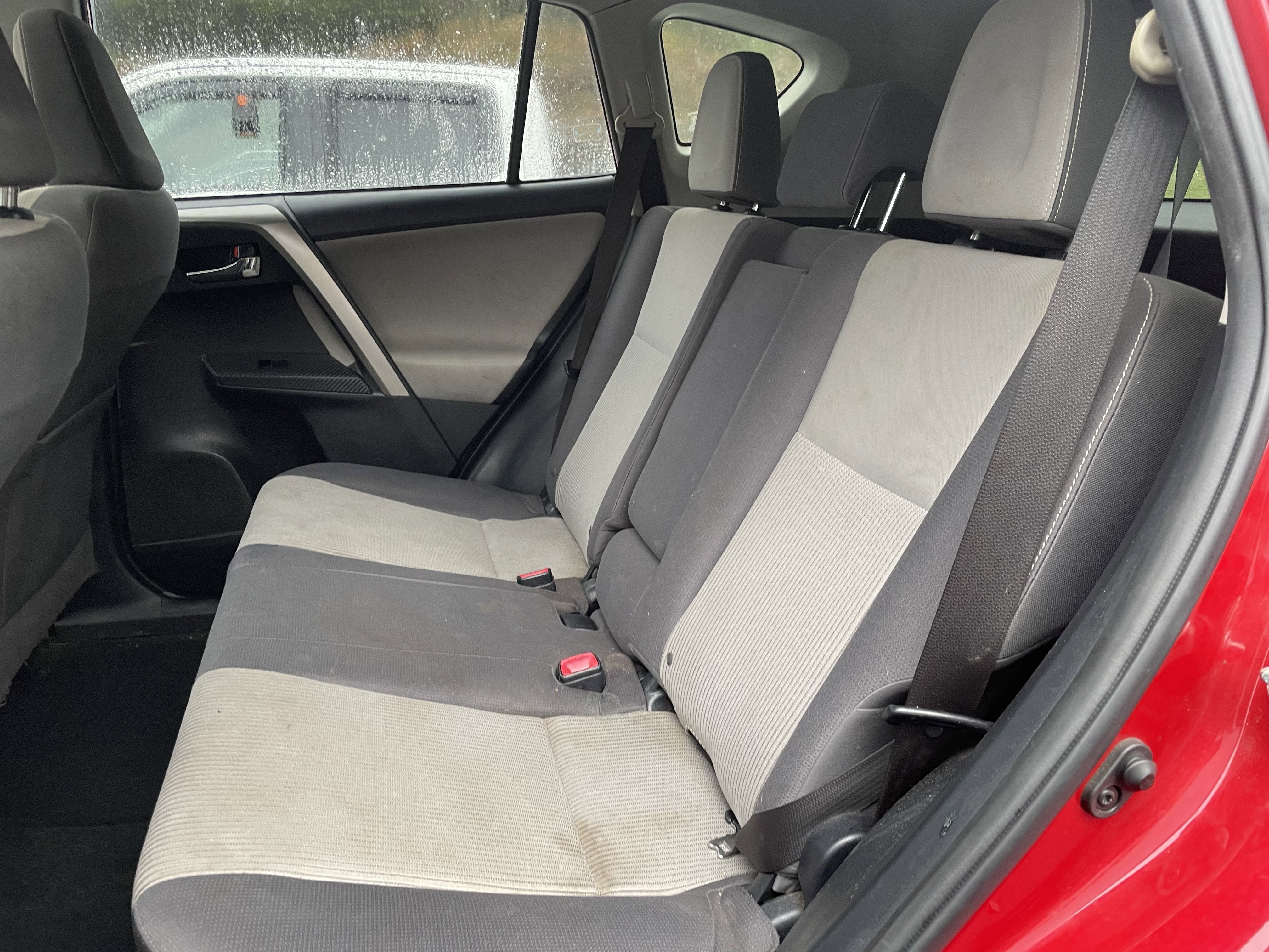 Used 2015 Toyota RAV4 XLE image 11