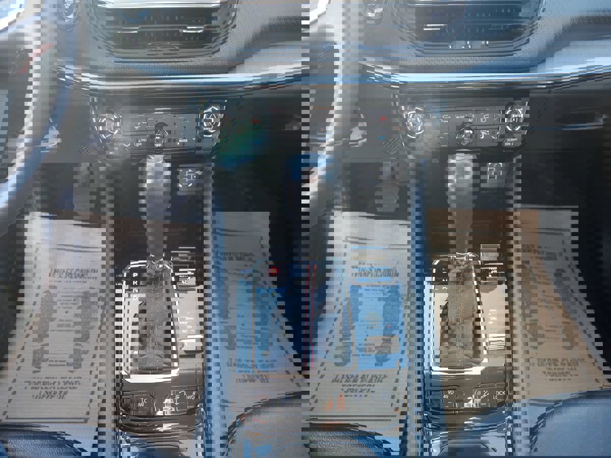 Used 2022 Jeep Compass Trailhawk image 12