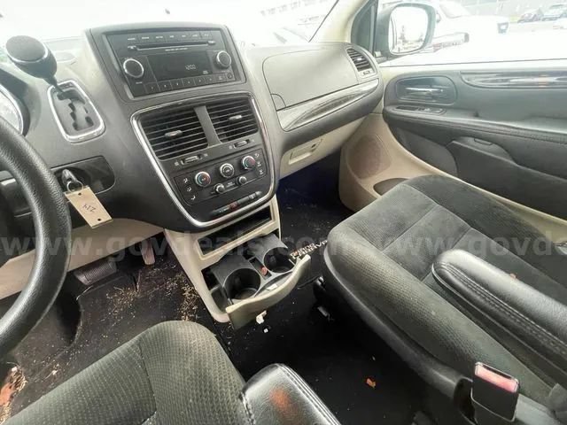 Used 2016 Dodge Grand Caravan SE w/ Quick Order Package 29E SE FWD image 13