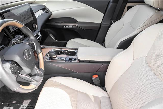 Used 2023 Lexus RX 350 Premium Plus w/ Accessory Package AWD/4WD image 11