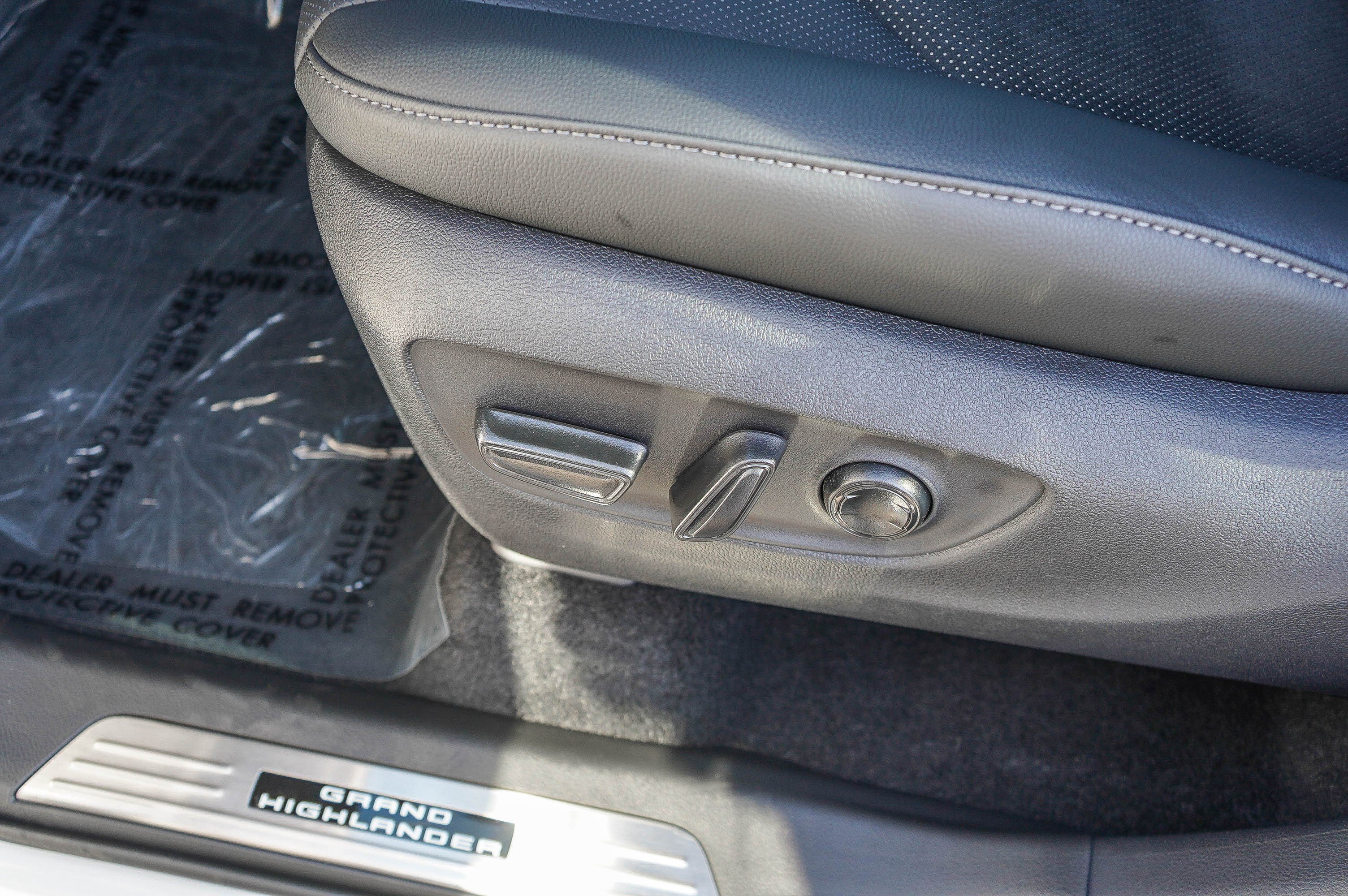 New 2026 Toyota Grand Highlander AWD Hybrid image 24