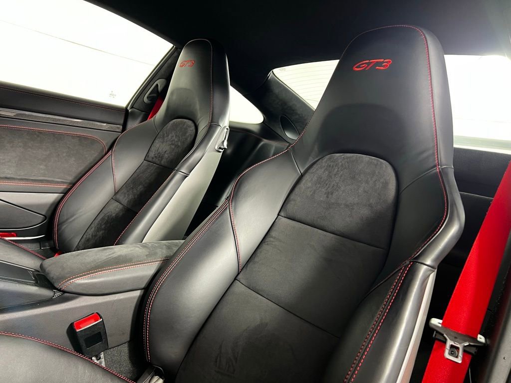 Certified 2018 Porsche 911 GT3 image 5