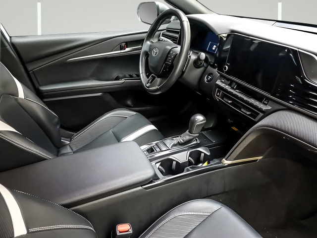 Certified 2025 Toyota Camry SE FWD image 22