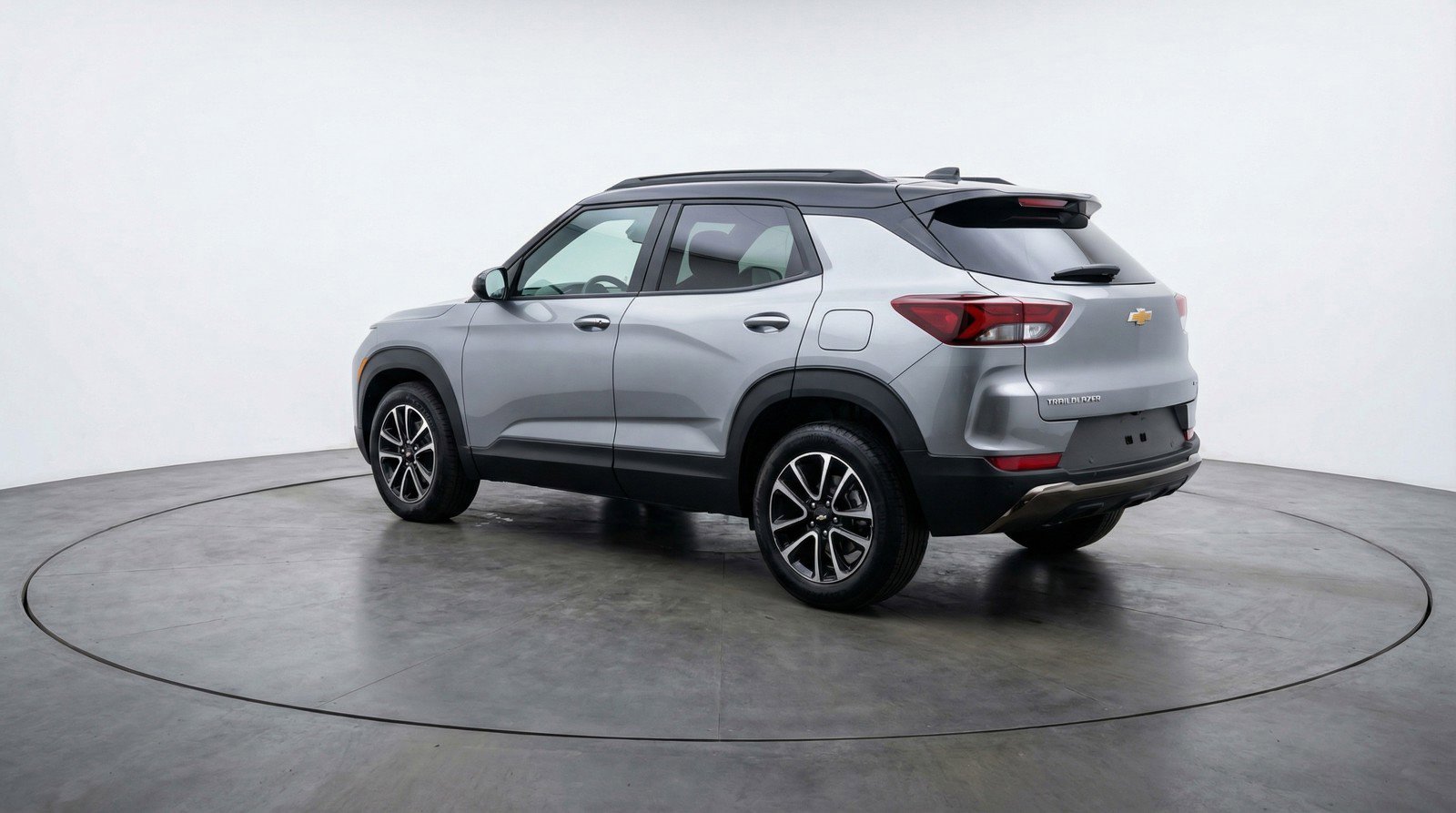 Used 2025 Chevrolet TrailBlazer LT w/ Driver Confidence Package image 6