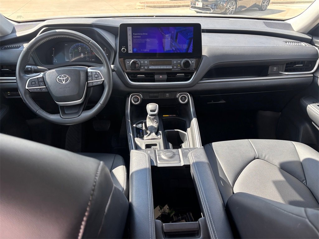 Certified 2024 Toyota Grand Highlander XLE image 28