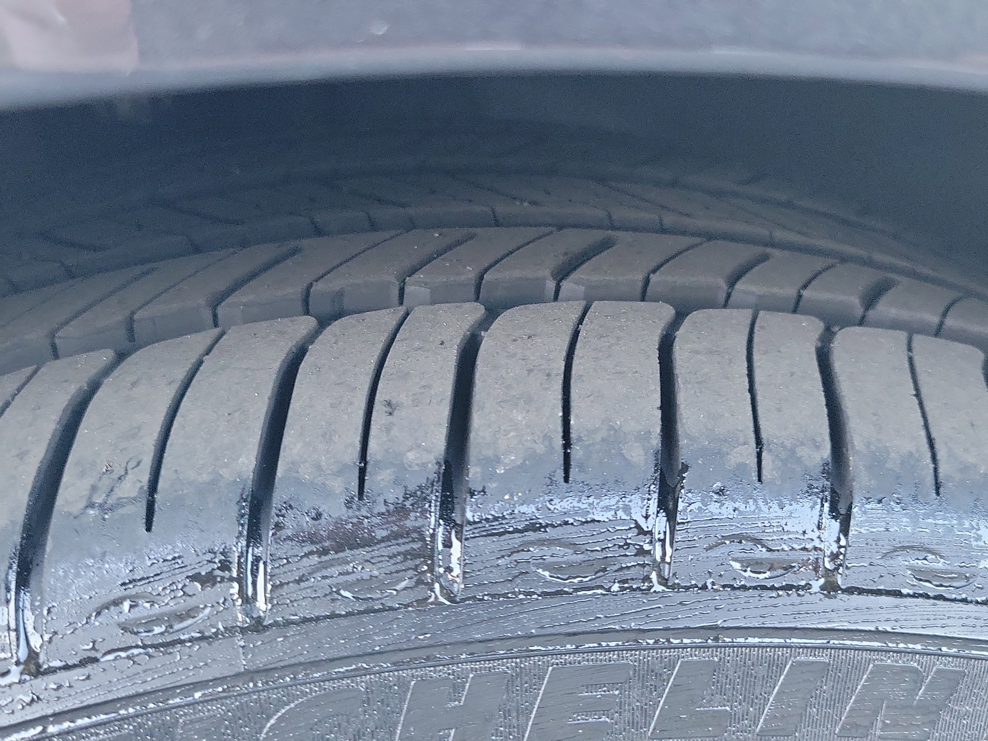 Certified 2025 Genesis G70 2.5T image 24