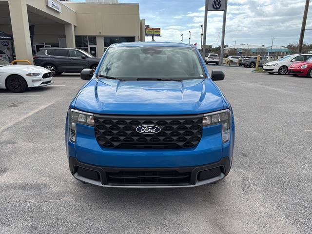 Used 2025 Ford Maverick XLT image 2