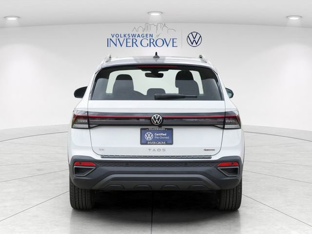 Used 2025 Volkswagen Taos SE AWD/4WD image 6