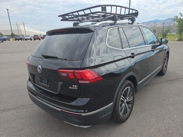 Used 2018 Volkswagen Tiguan SEL AWD/4WD image 3