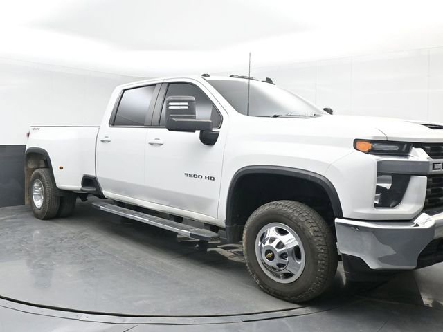 Used 2023 Chevrolet Silverado 3500 LT image 2