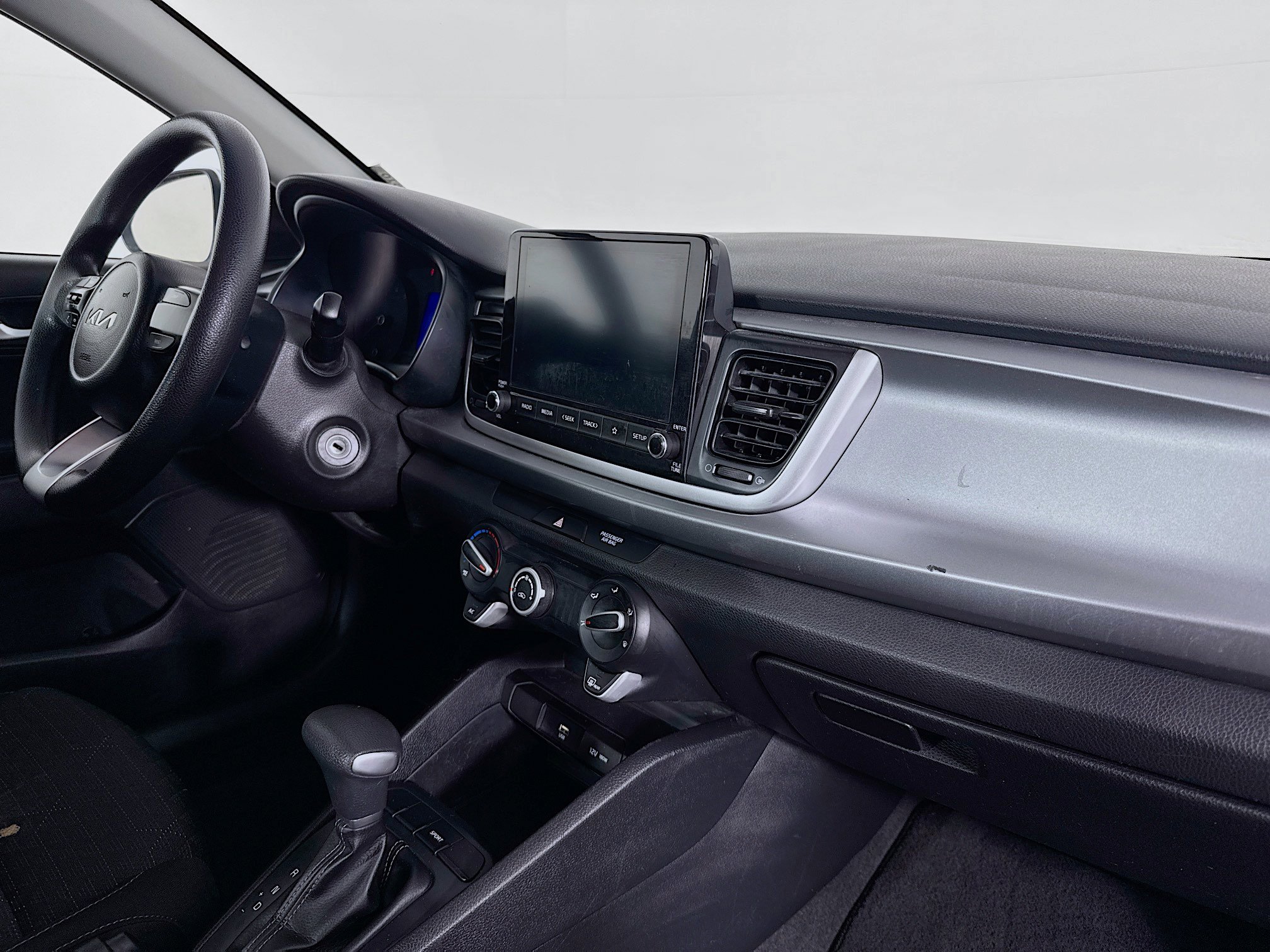 Used 2022 Kia Rio LX FWD image 28