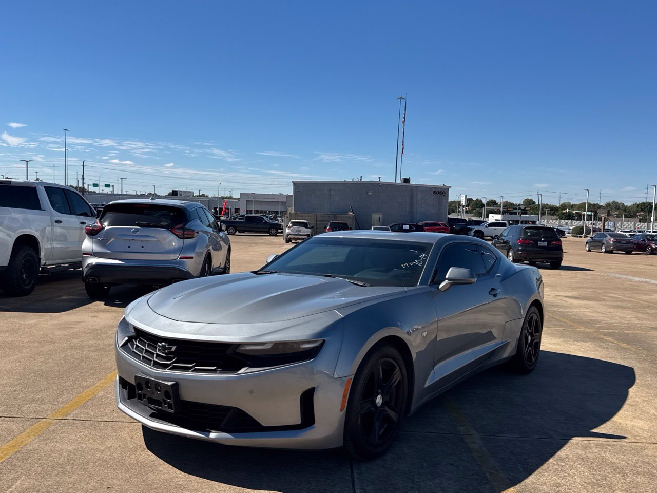Used 2023 Chevrolet Camaro LT RWD image 9