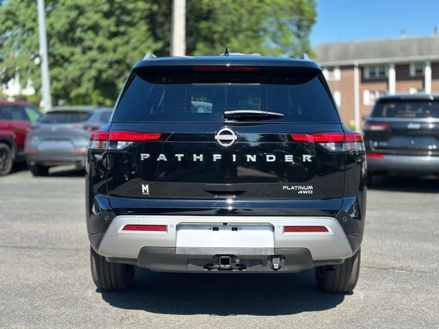 Used 2024 Nissan Pathfinder Platinum AWD/4WD image 4
