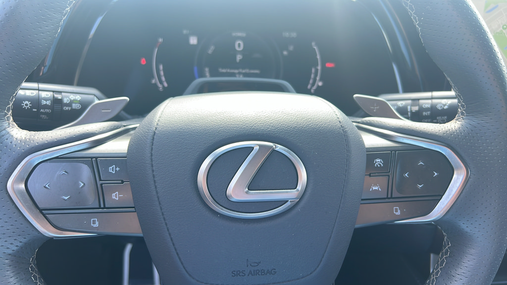 Used 2024 Lexus RX 500h F Sport w/ Convenience Package AWD/4WD image 32