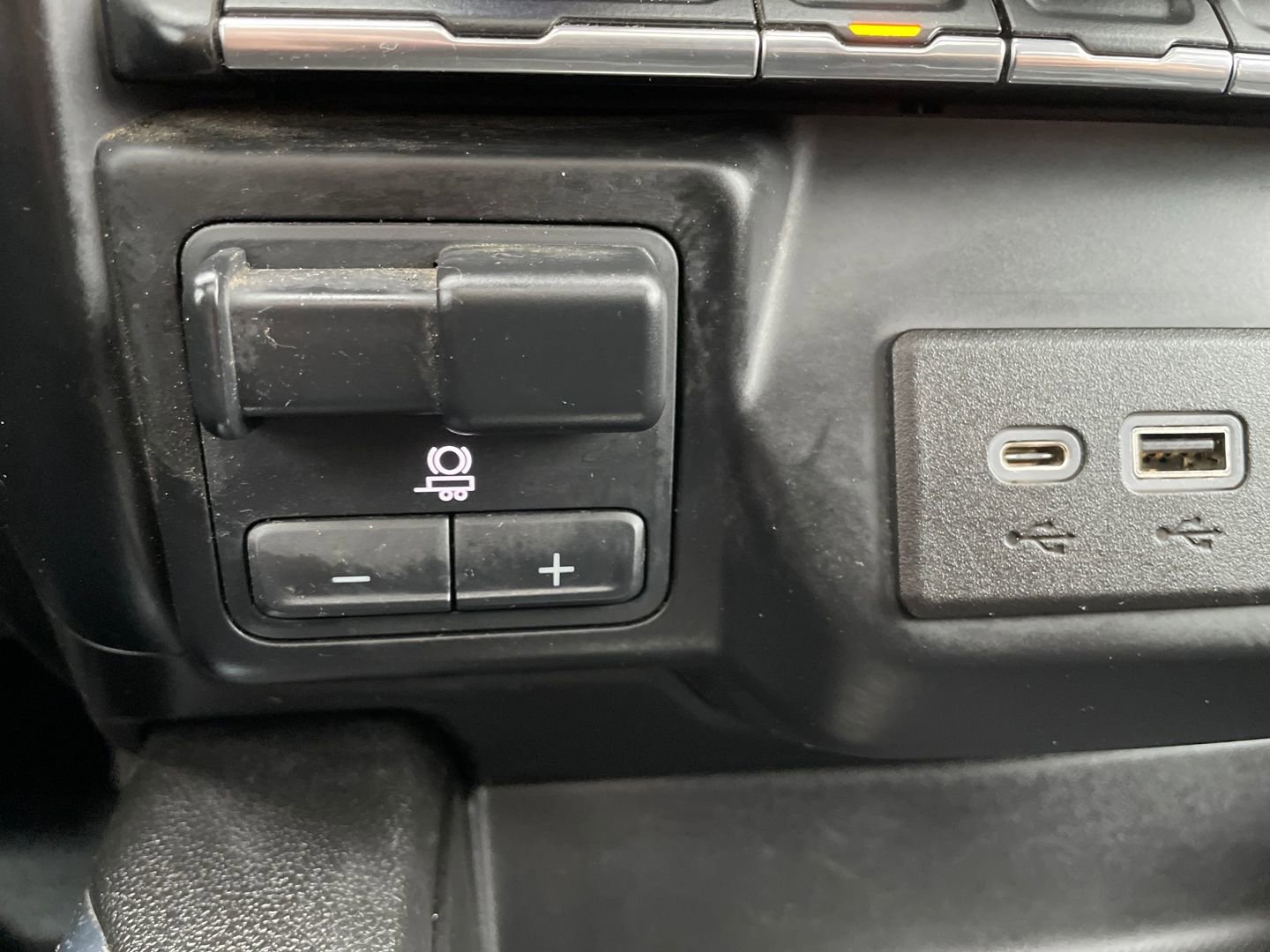 Used 2021 GMC Sierra 1500 Elevation w/ Preferred Package image 20