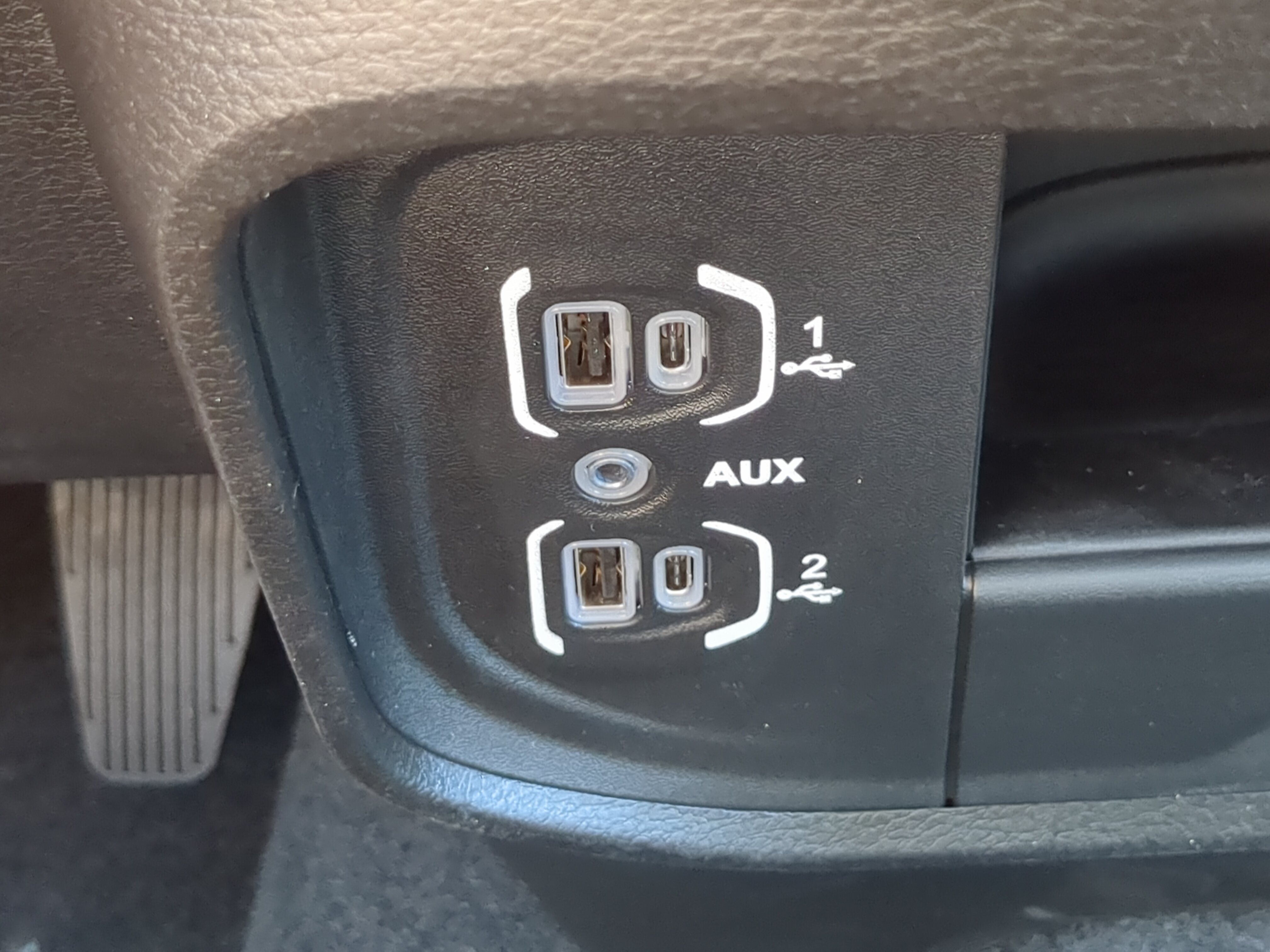 New 2026 RAM 2500 Tradesman AWD/4WD image 21