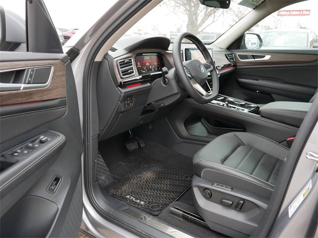 Certified 2025 Volkswagen Atlas SEL image 12