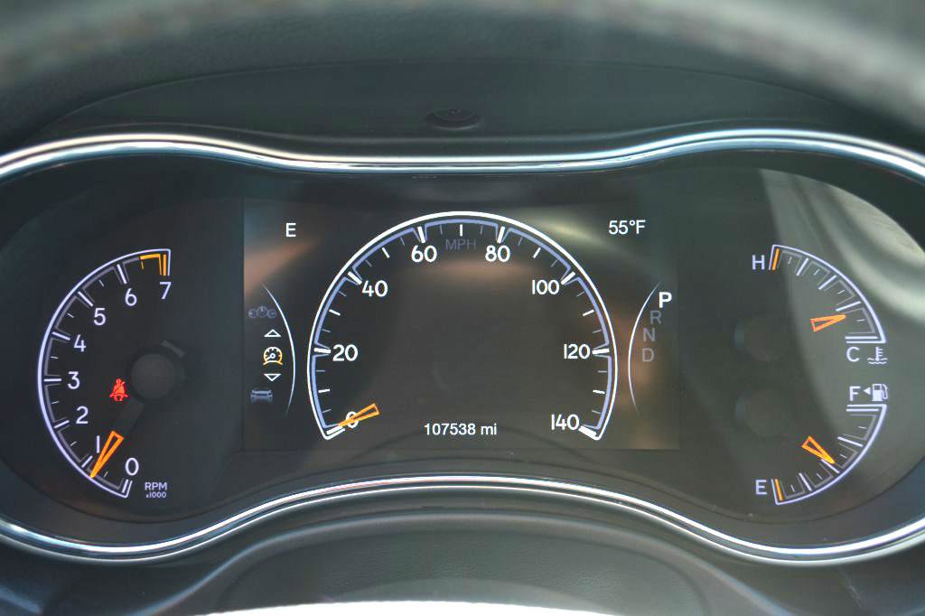 Used 2018 Jeep Grand Cherokee Altitude AWD/4WD image 16
