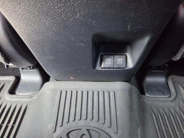 Used 2022 Toyota 4Runner SR5 RWD image 15