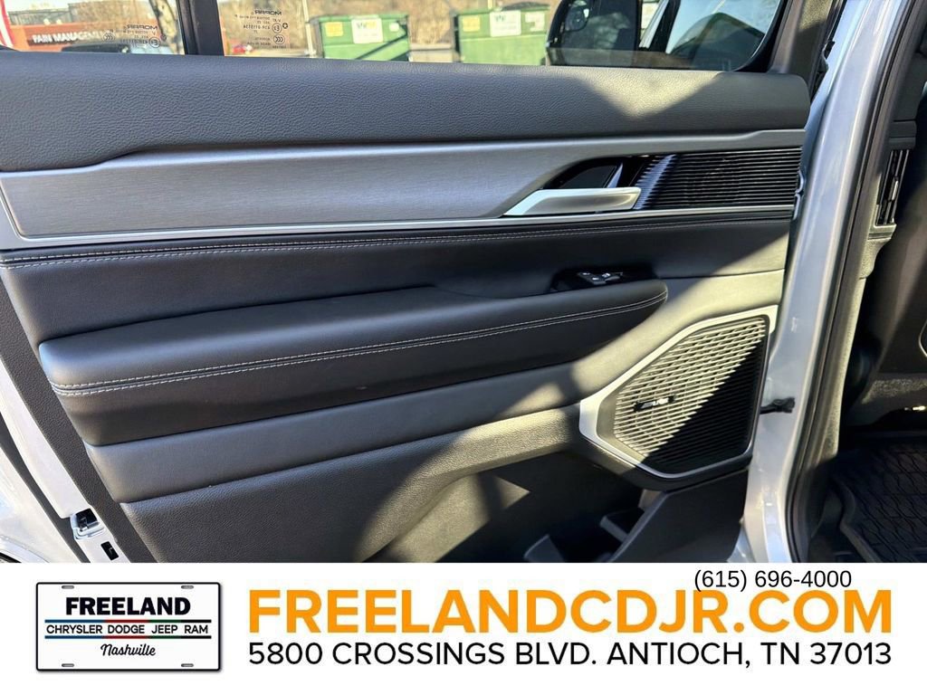 New 2025 Jeep Wagoneer Series II image 13