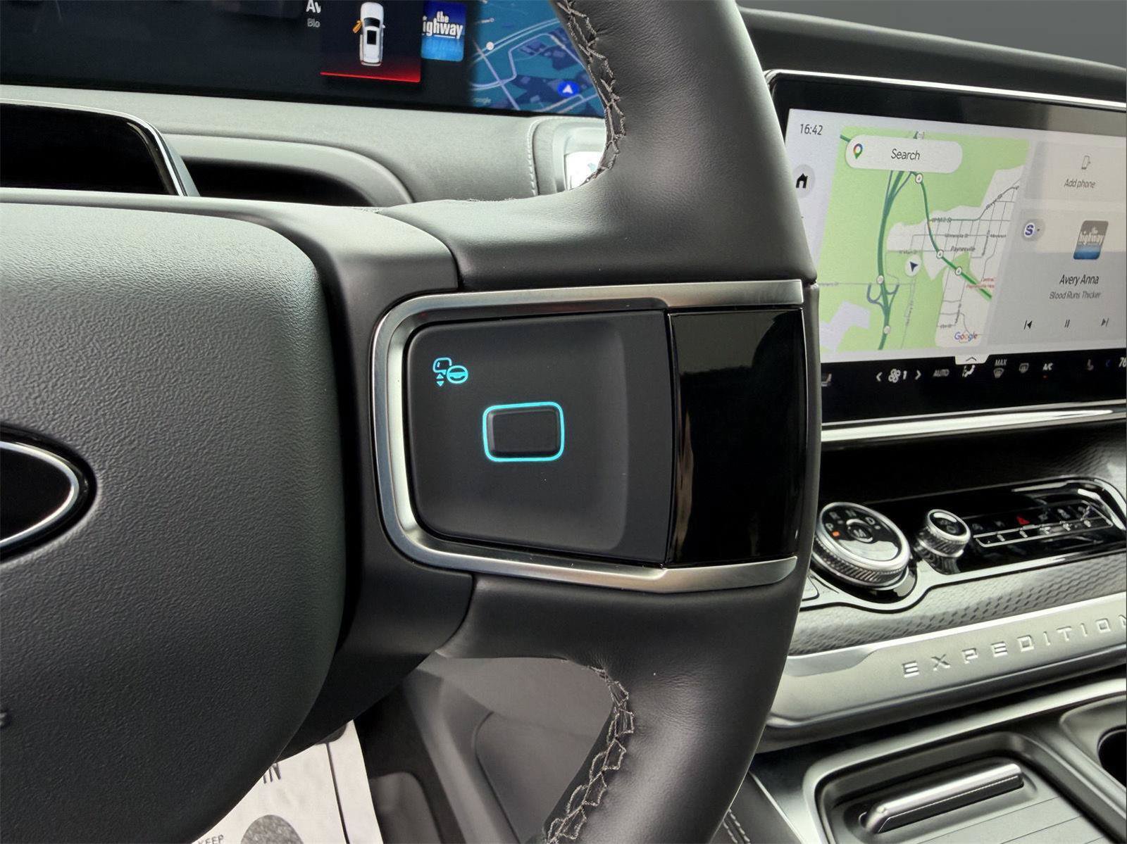 New 2026 Ford Expedition Platinum w/ Stealth Performance Package AWD/4WD image 18
