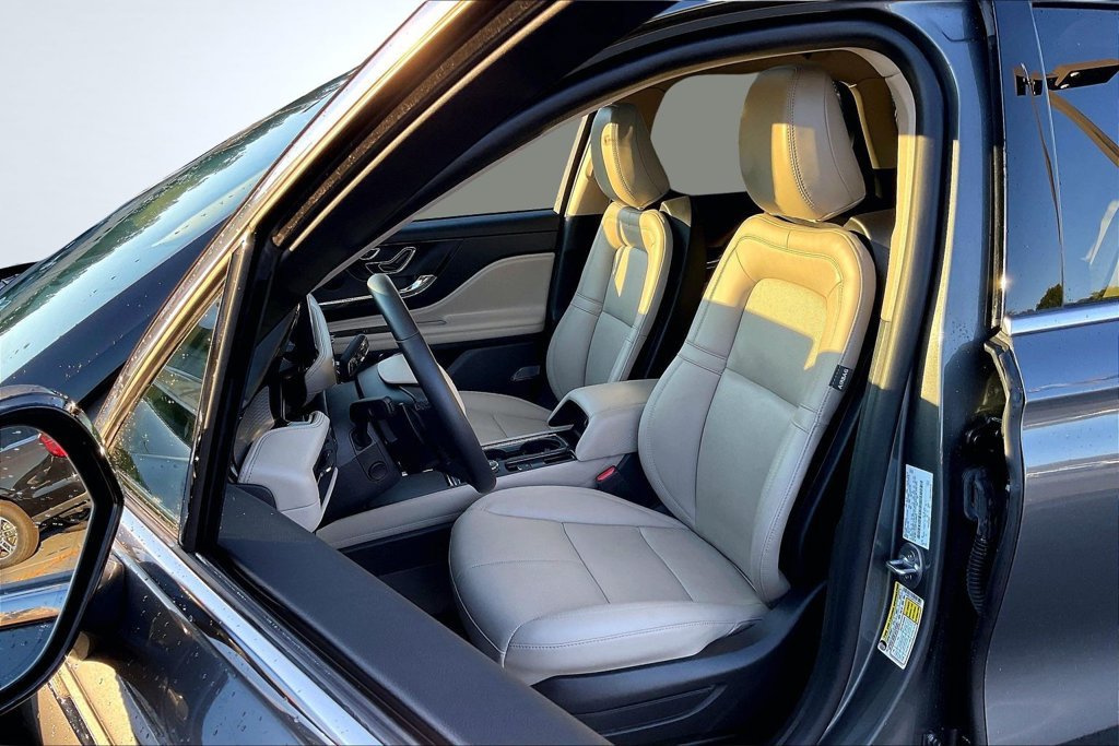 Certified 2026 Lincoln Corsair Premiere FWD image 20