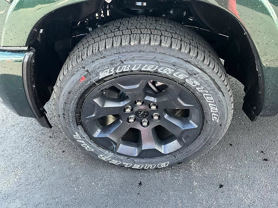 New 2026 RAM 1500 Big Horn w/ Night Edition AWD/4WD image 8