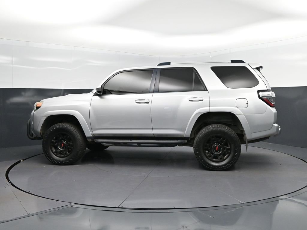 Used 2016 Toyota 4Runner Trail image 4