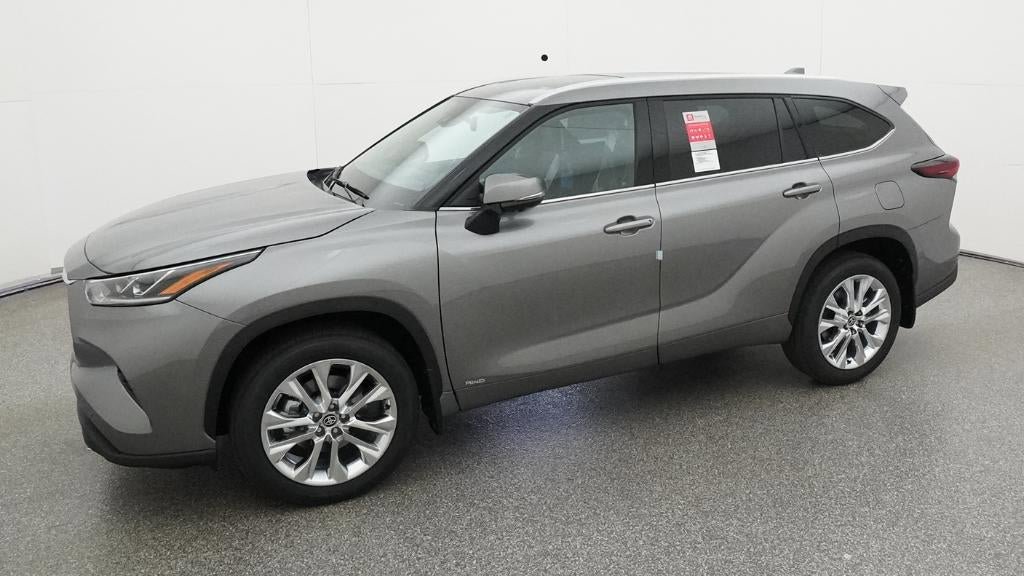 New 2026 Toyota Highlander Limited AWD/4WD image 2
