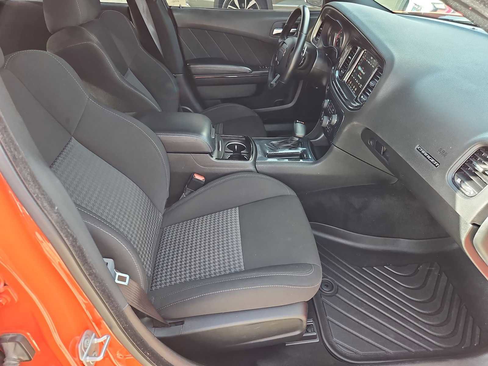 Used 2022 Dodge Charger GT w/ Blacktop Package image 26