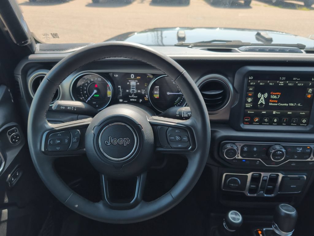 Used 2023 Jeep Wrangler Unlimited w/ Cold Weather Group AWD/4WD image 18