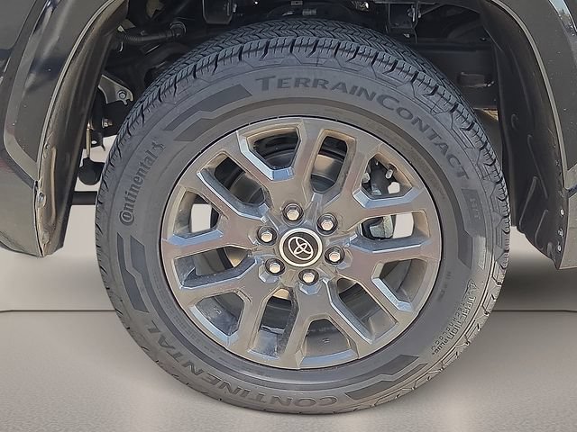 Used 2023 Toyota Tundra Platinum w/ Advanced Package AWD/4WD image 8