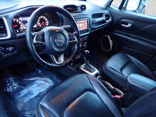 Used 2017 Jeep Renegade Limited image 10