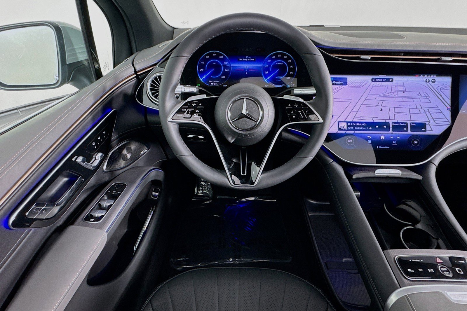 New 2026 Mercedes-Benz EQS 400 4MATIC SUV image 4
