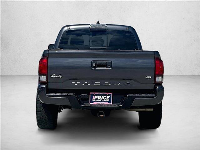 Used 2023 Toyota Tacoma SR5 AWD/4WD image 4