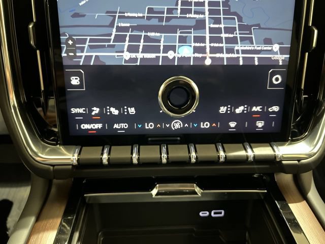 New 2026 GMC Yukon Denali w/ Advanced Technology Package AWD/4WD image 17